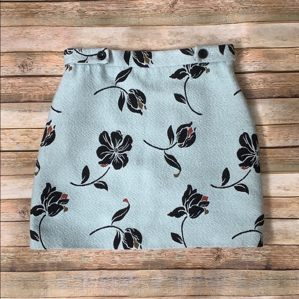 Zara Mini Floral Jacquard Skirt size L